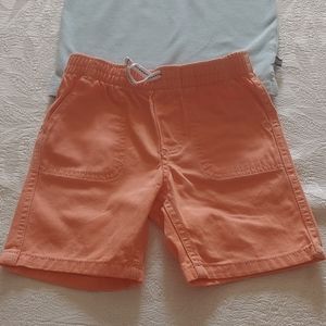 Boys short set. Looks new.